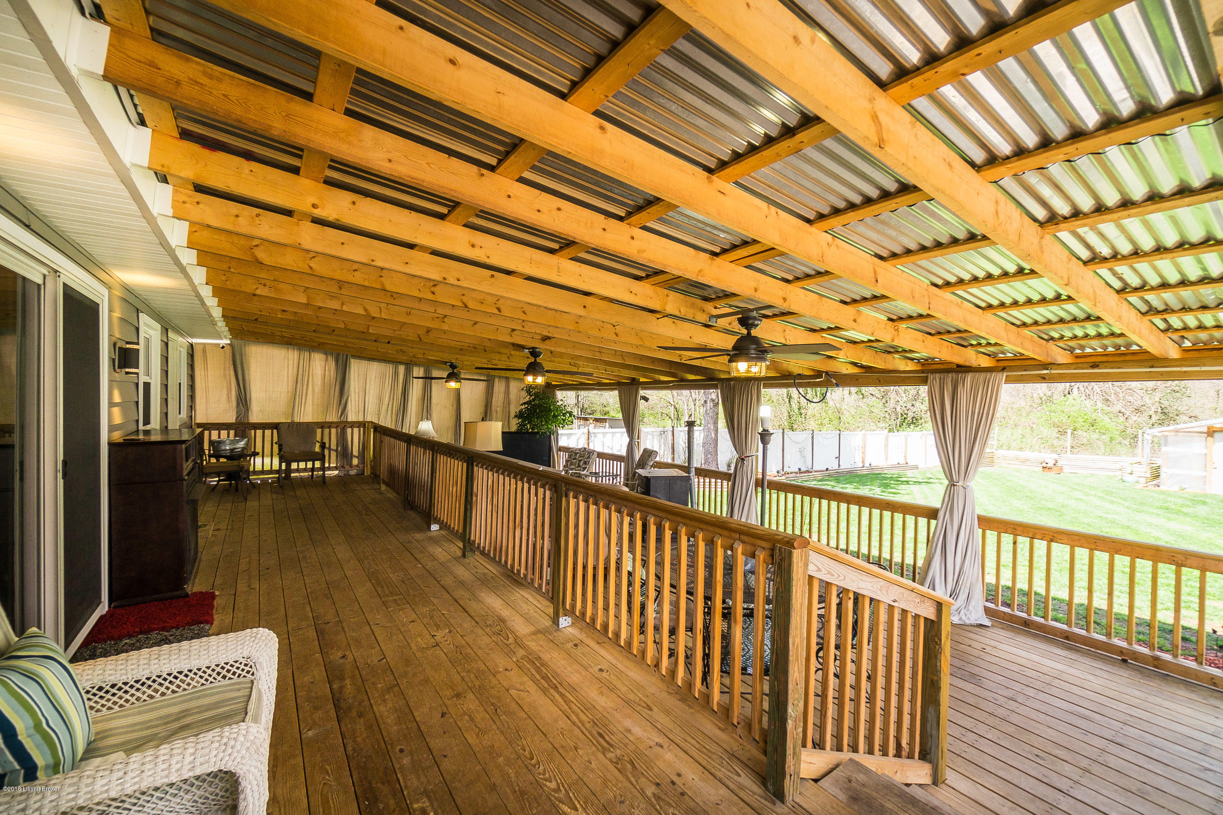 6611 Delton Road Louisville, KY 40258 - Photo 44 of 49 46
