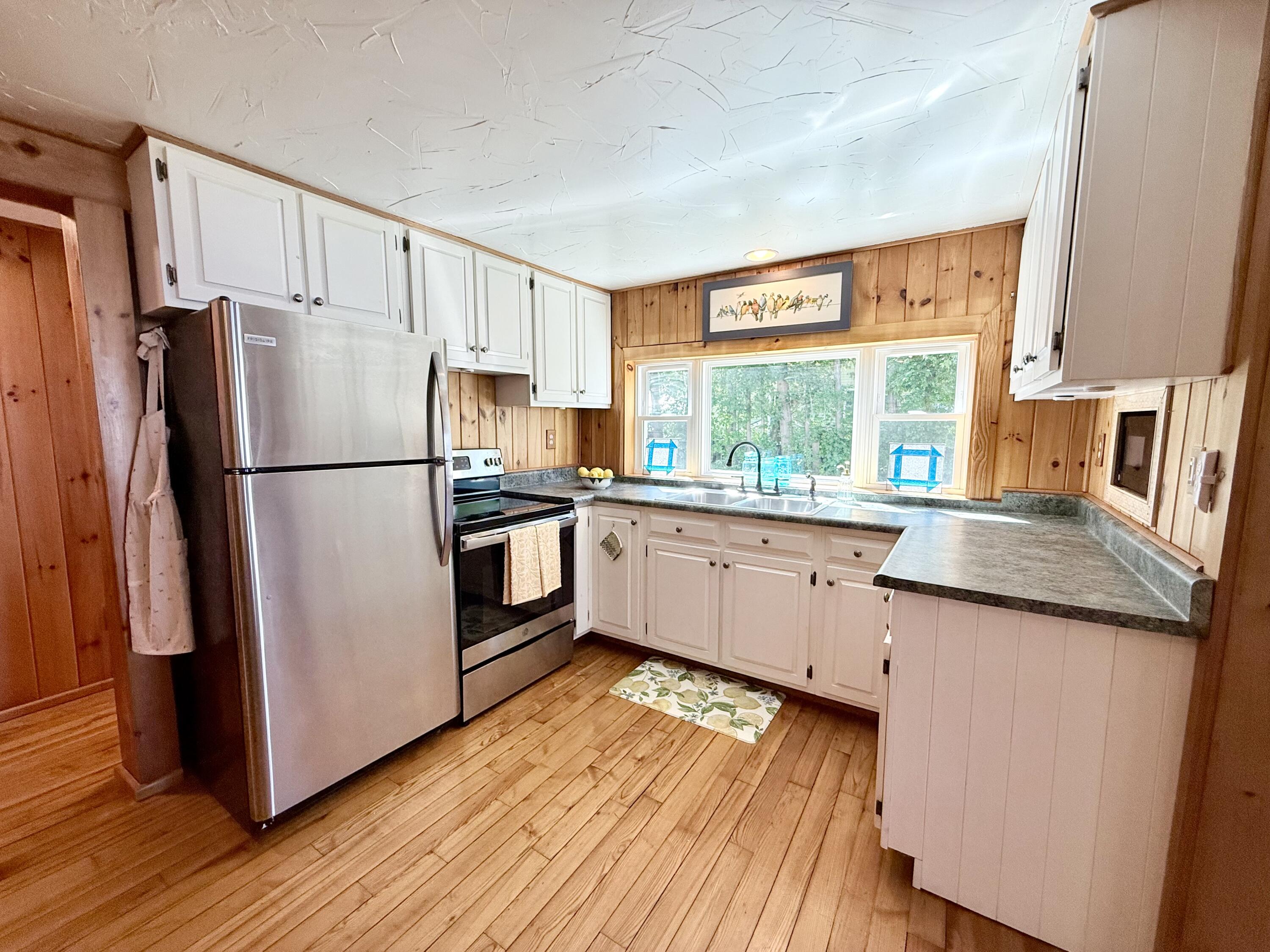 483 Cumberland Head Road Plattsburgh, NY 12901 - Photo 6 of 44 Kitchen
