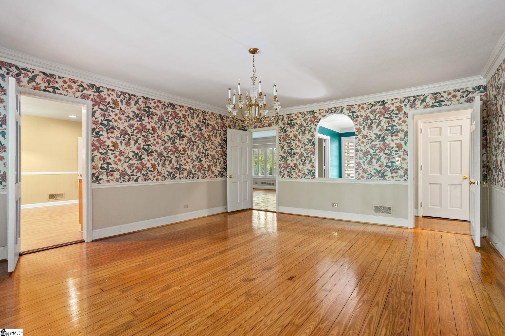 6850 Augusta Road Greenville, SC 29605 - Photo 12 of 39 Gallery Image 12