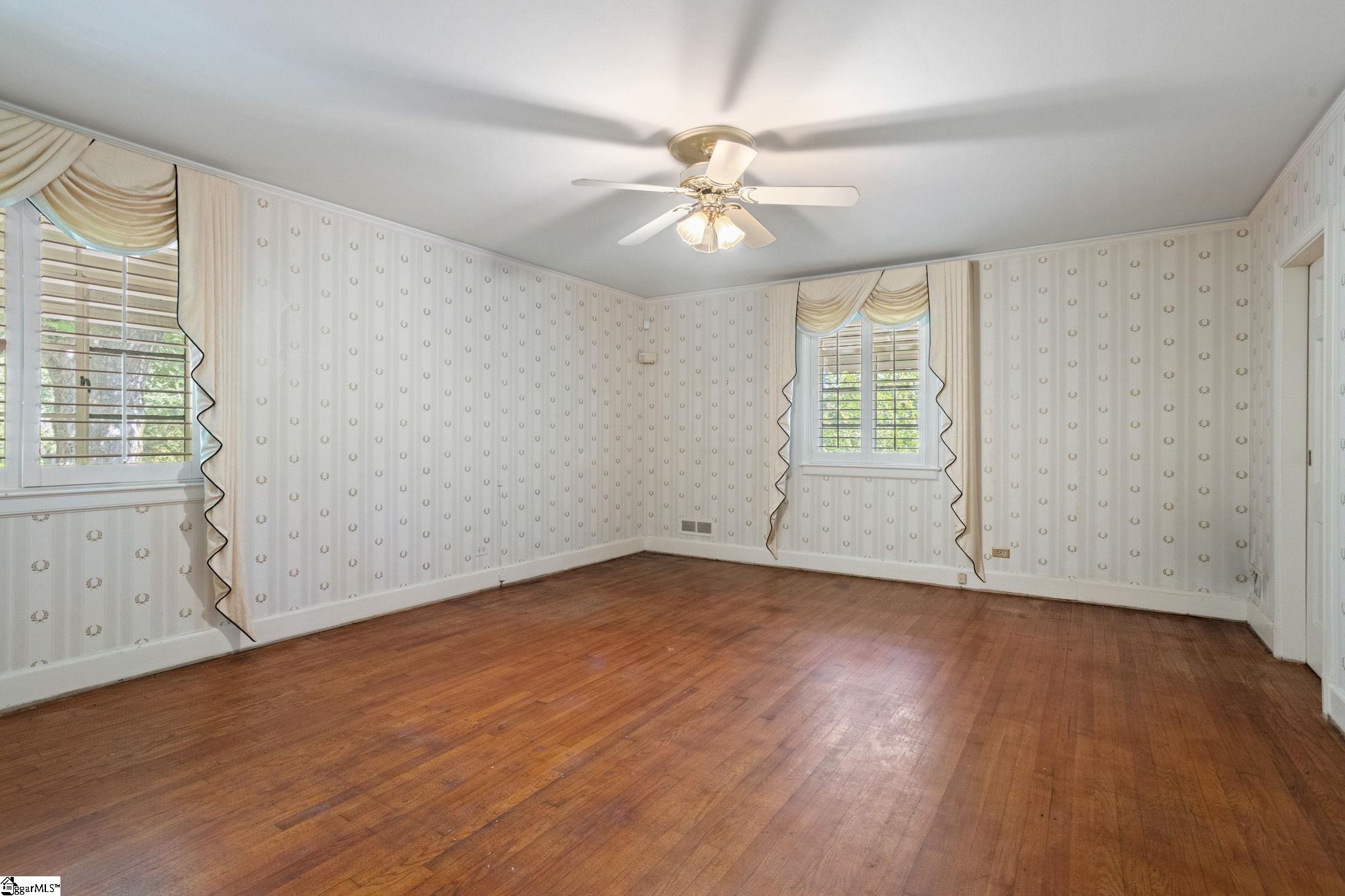 6850 Augusta Road Greenville, SC 29605 - Photo 16 of 39 Gallery Image 16