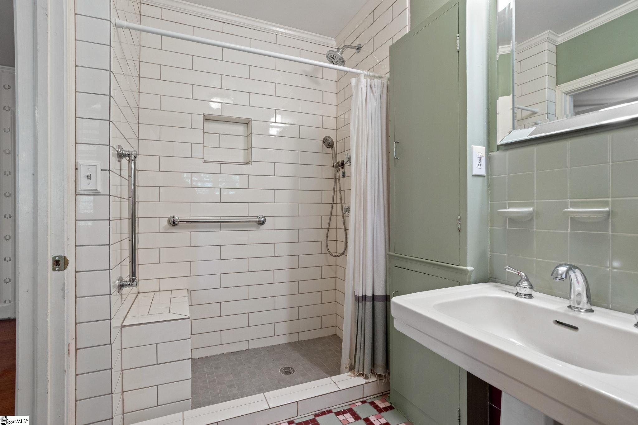 6850 Augusta Road Greenville, SC 29605 - Photo 19 of 39 Gallery Image 19