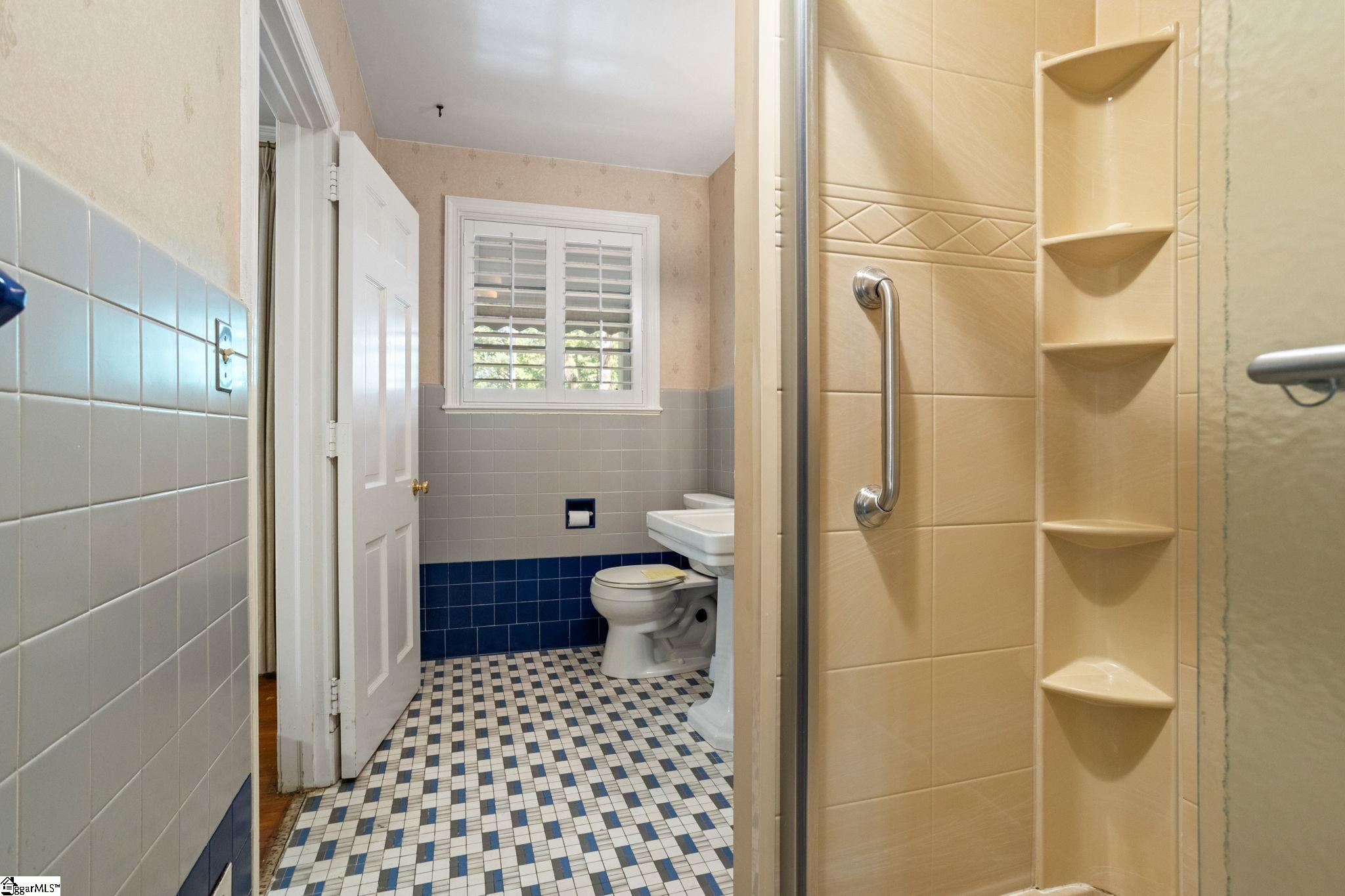 6850 Augusta Road Greenville, SC 29605 - Photo 22 of 39 Gallery Image 22