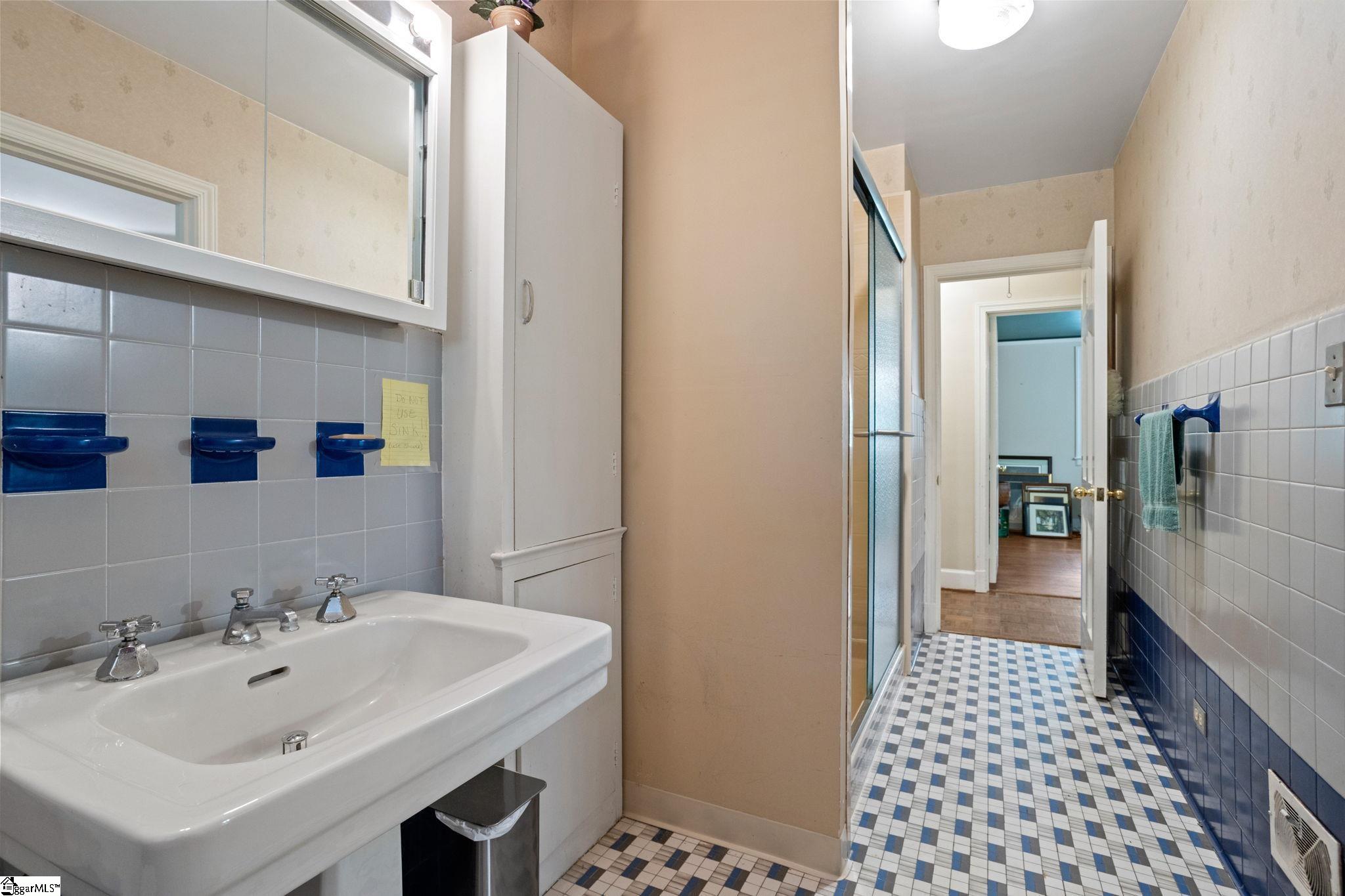 6850 Augusta Road Greenville, SC 29605 - Photo 23 of 39 Gallery Image 23