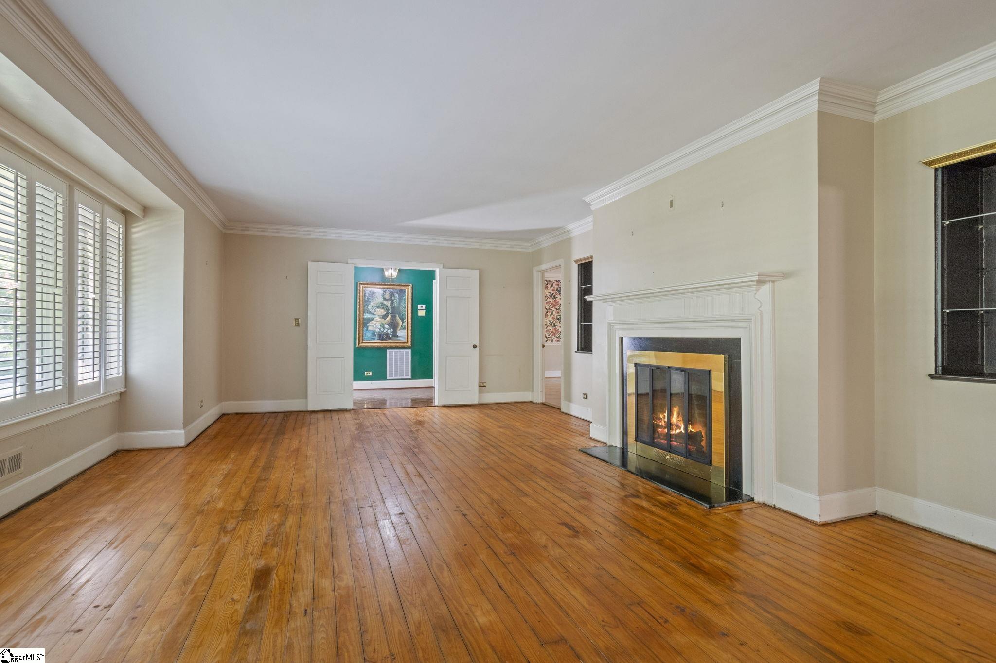 6850 Augusta Road Greenville, SC 29605 - Photo 8 of 39 Gallery Image 8