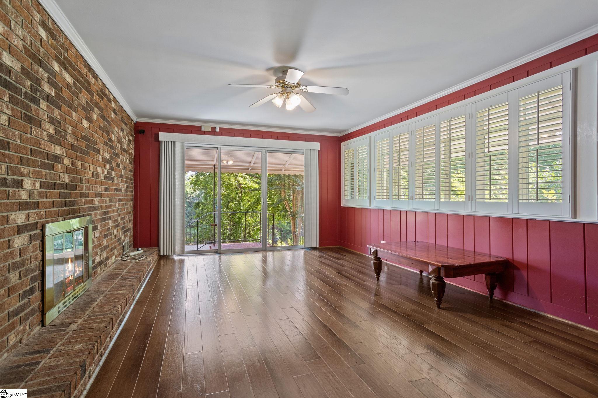 6850 Augusta Road Greenville, SC 29605 - Photo 9 of 39 Gallery Image 9