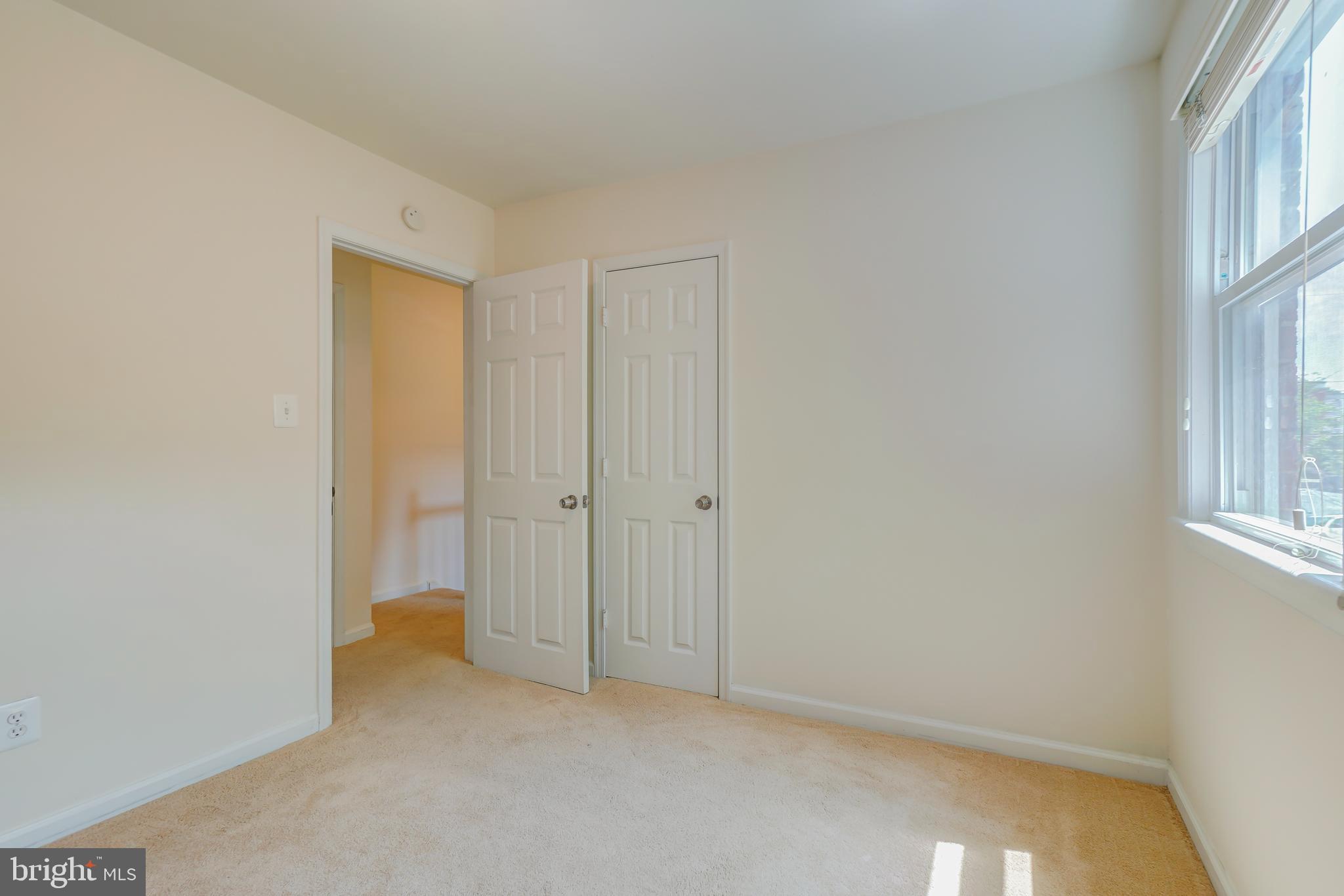 628 Four Mile Road Alexandria, VA 22305 - Photo 15 of 29 a view of an empty room