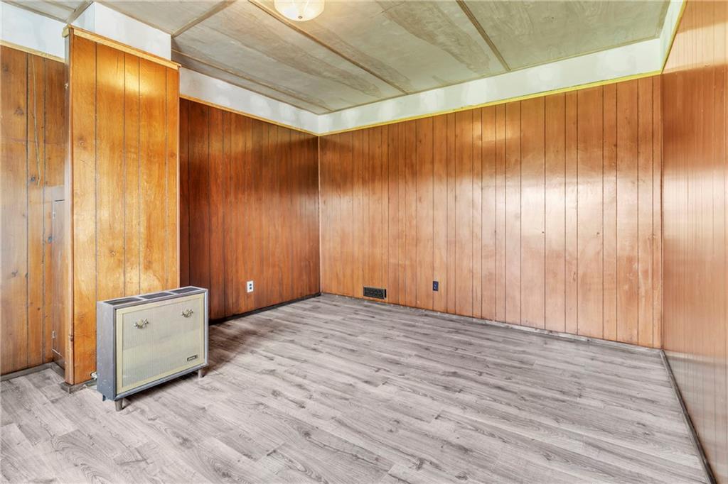 69 Transvaal Avenue Pittsburgh, PA 15212 - Photo 25 of 37 a view of an empty room with a window