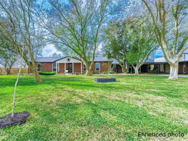 $475,000 | 1619 County Road 387, Rosharon, TX 77583
