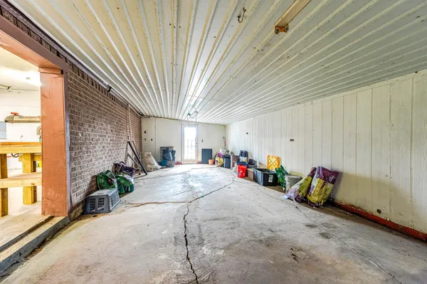 $475,000 | 1619 County Road 387, Rosharon, TX 77583