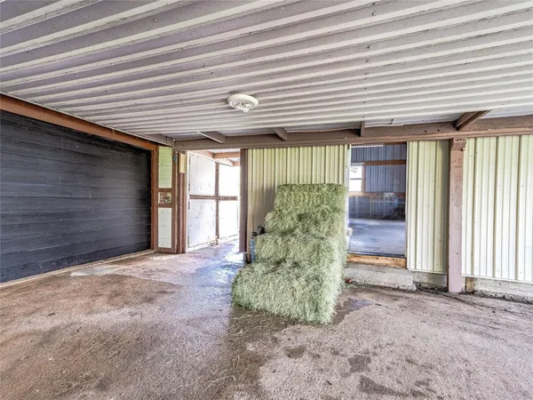 $475,000 | 1619 County Road 387, Rosharon, TX 77583