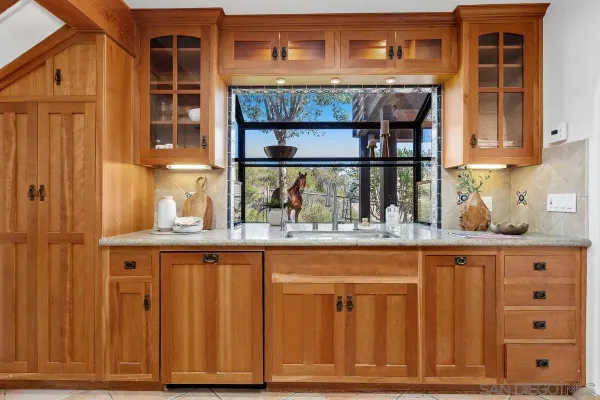 $1,149,900 | 974 Via Hillview, Fallbrook, CA 92028