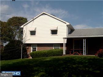1168 Whitner Road Reading, PA 19605 - Photo 3 of 7