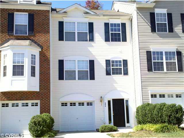 606 Ridgemoor Court Midlothian, VA 23114 - Photo 1 of 1 Exterior Front