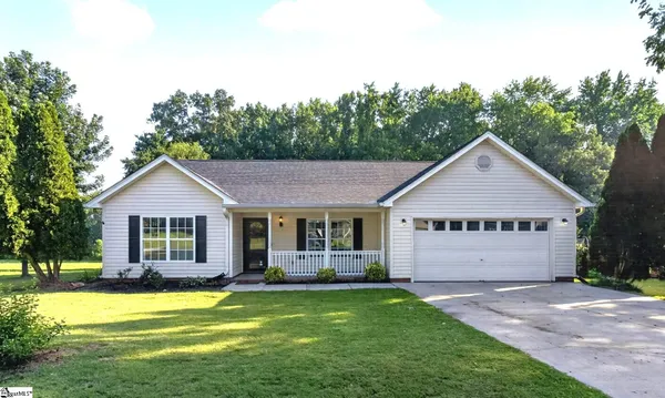 $319,000 | 20 Two Gait Lane, Simpsonville, SC 29680