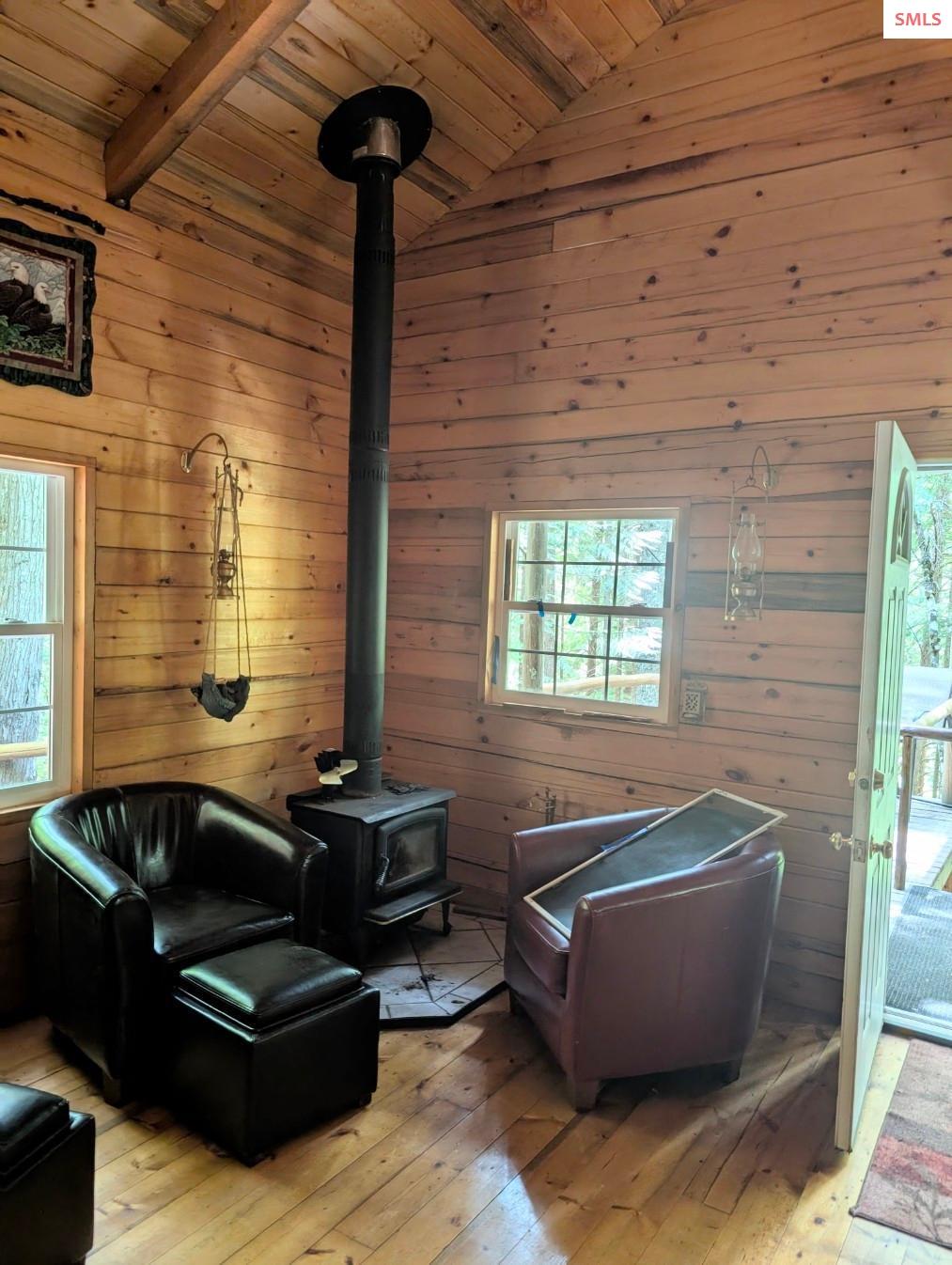 1628 Morris Road Naples, ID 83847 - Photo 15 of 37 Gallery Image 15