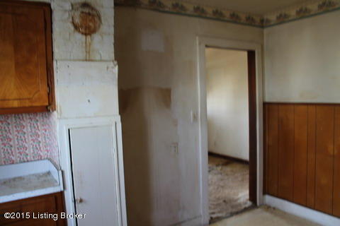 10011 Highway 259 Bee Spring, KY 42207 - Photo 13 of 17 IMG_6813_resize - Copy - Copy.JPG