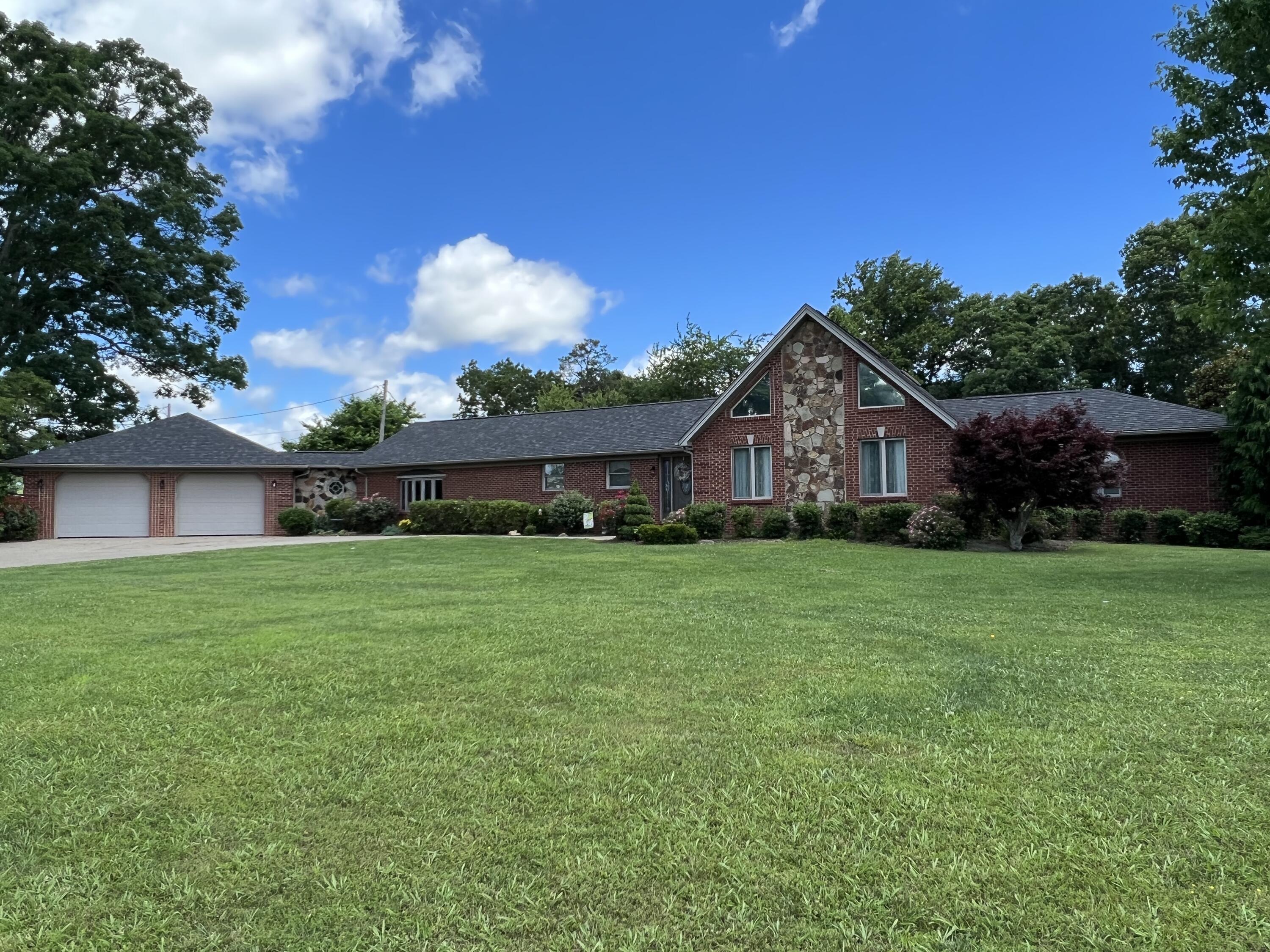 890 County Farm Road London, KY 40741 - Photo 1 of 37 FF90761E-09A5-4EC0-BAC0-7C29AB0B0E5C
