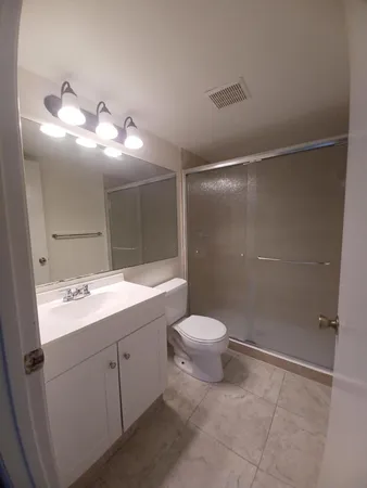 $1,900 | 205 Foxtail Drive, Unit B2, Greenacres, FL 33415