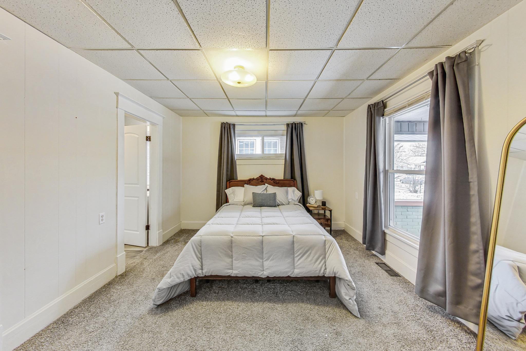 746 North Riley Avenue Indianapolis, IN 46201 - Photo 17 of 43 Gallery Image 17