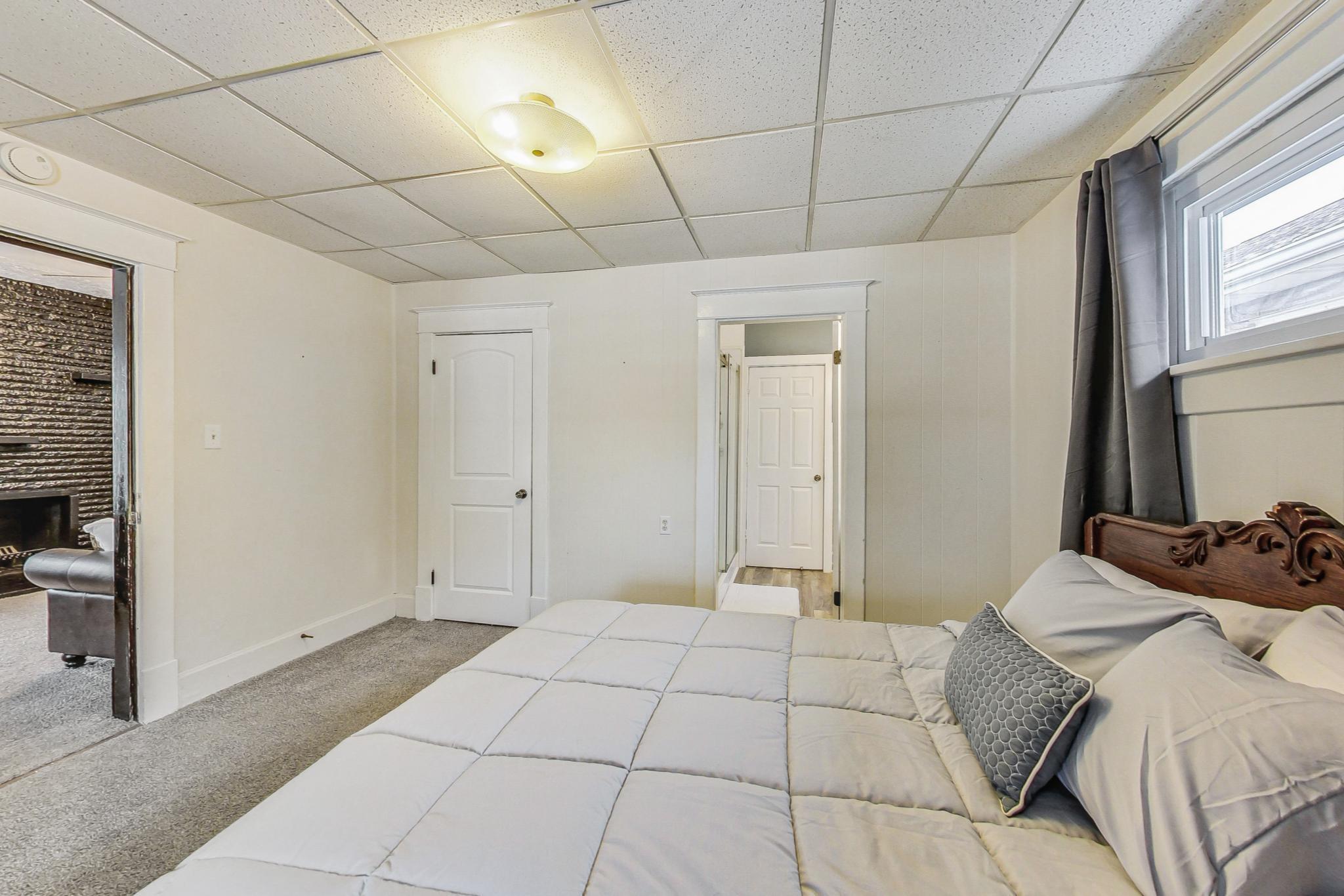 746 North Riley Avenue Indianapolis, IN 46201 - Photo 19 of 43 Gallery Image 19