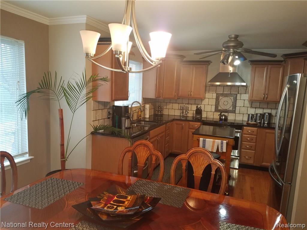 253 Oak Ridge Drive, Unit 44 Pontiac, MI 48341 - Photo 9 of 38