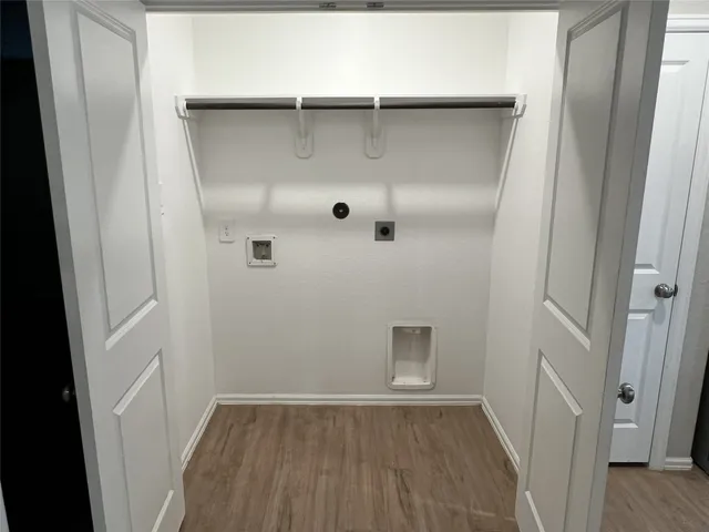 $1,895 | 132 Pine Bend, Magnolia, TX 77354