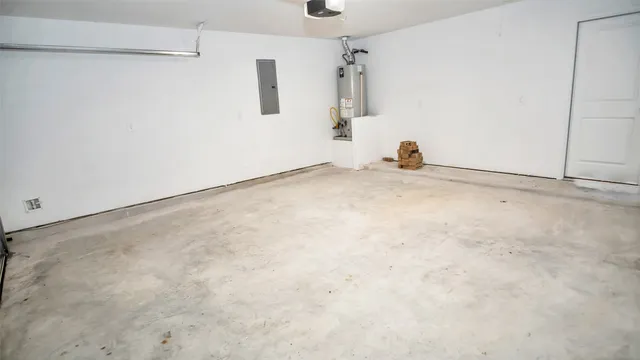 $1,895 | 132 Pine Bend, Magnolia, TX 77354