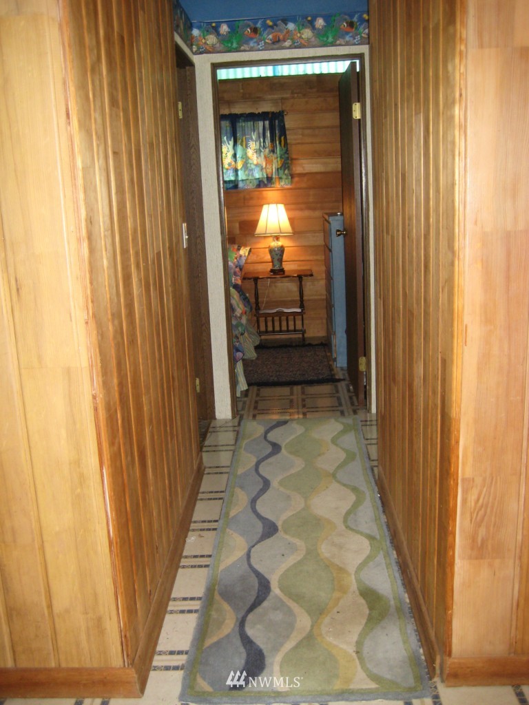18151 Northeast North Shore Road Tahuya, WA 98588 - Photo 4 of 25 Gallery Image 4
