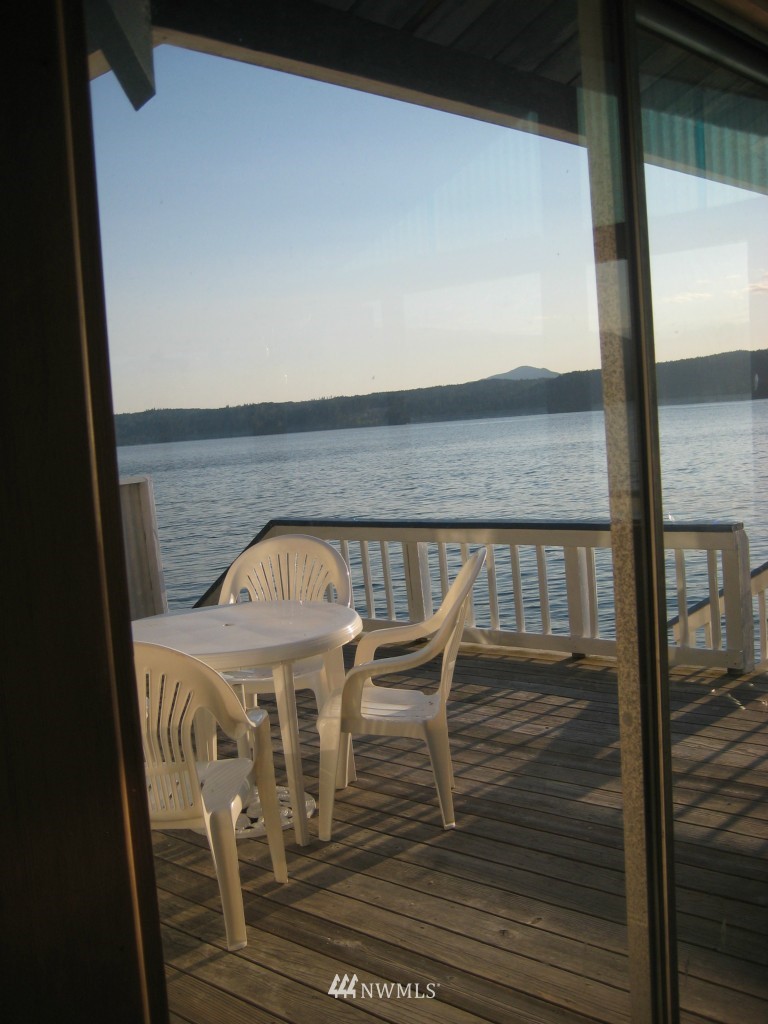 18151 Northeast North Shore Road Tahuya, WA 98588 - Photo 5 of 25 Gallery Image 5