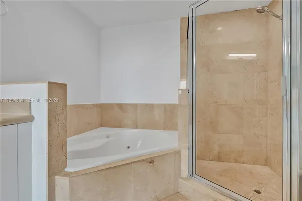 $3,500 | 7900 Harbor Island Drive, Unit 711, North Bay Village, FL 33141