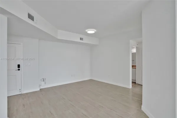 $3,500 | 7900 Harbor Island Drive, Unit 711, North Bay Village, FL 33141