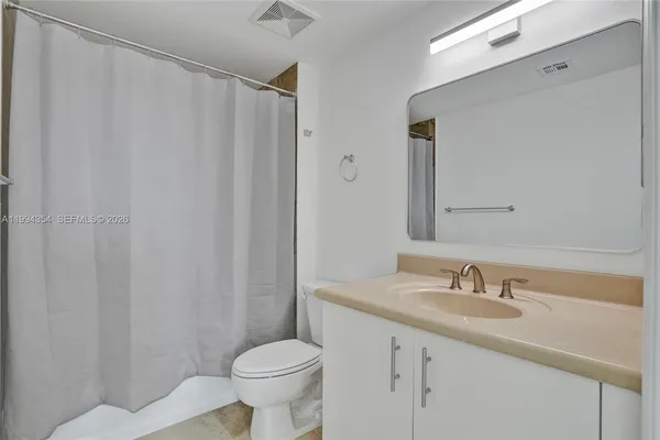 $3,500 | 7900 Harbor Island Drive, Unit 711, North Bay Village, FL 33141