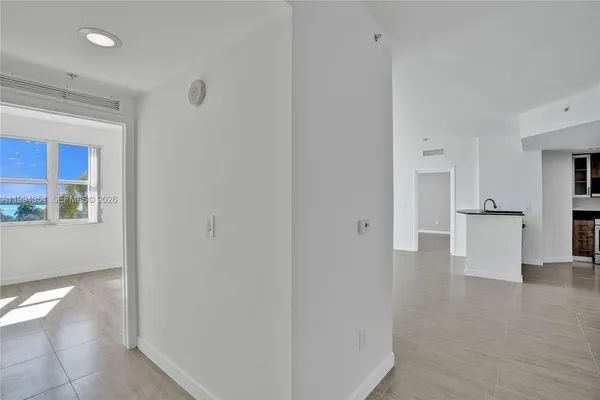 $3,500 | 7900 Harbor Island Drive, Unit 711, North Bay Village, FL 33141