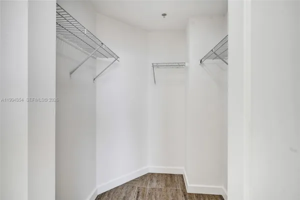 $3,500 | 7900 Harbor Island Drive, Unit 711, North Bay Village, FL 33141