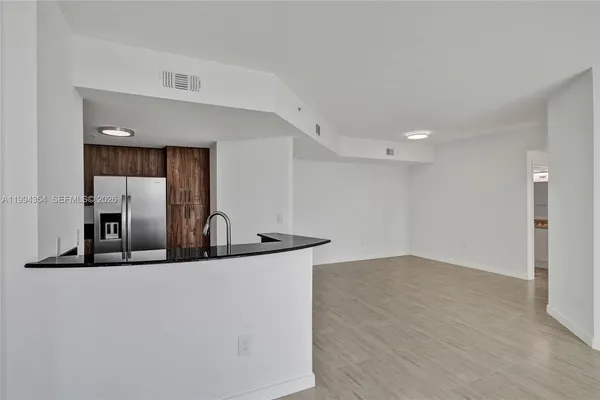 $3,500 | 7900 Harbor Island Drive, Unit 711, North Bay Village, FL 33141