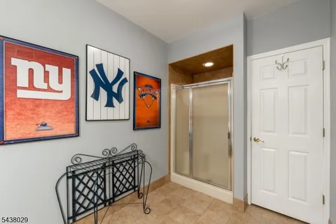 $575,000 | 3 Troon Drive, Newton, NJ 07860