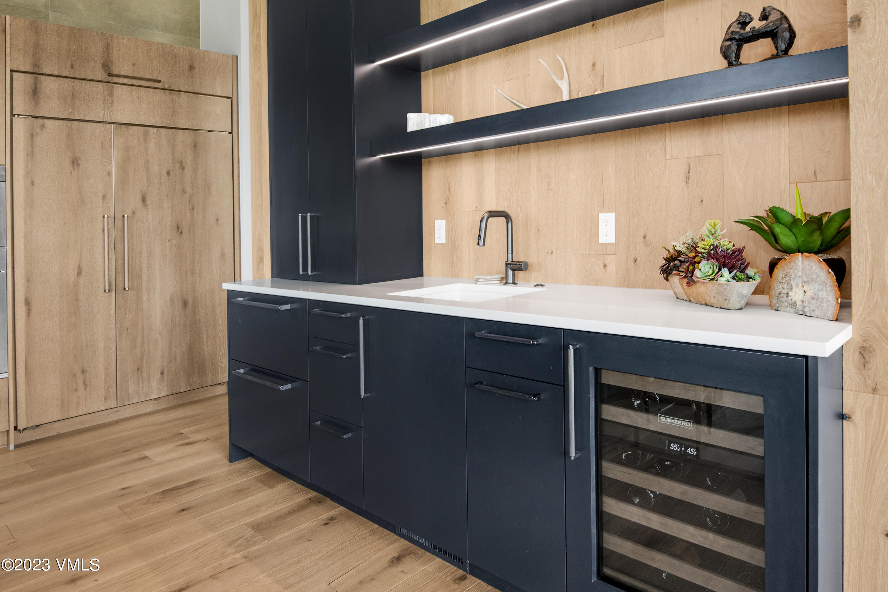 118 Juniper Ridge Road Edwards, CO 81632 - Photo 3 of 16 a kitchen with a sink and cabinets