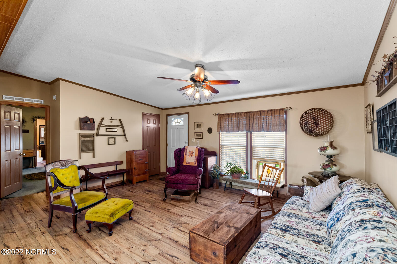 283 Futrell Road Richlands, NC 28574 - Photo 8 of 47 8