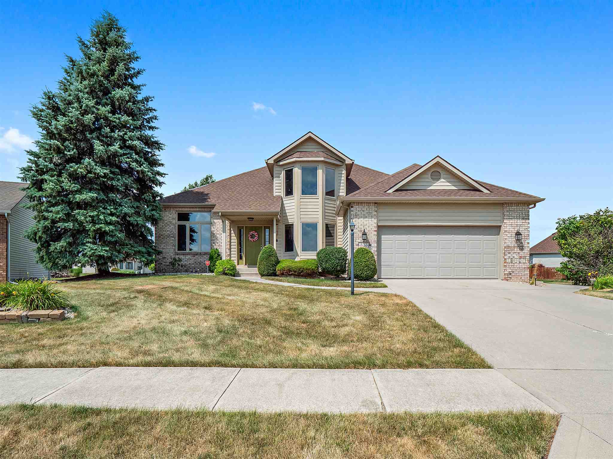 6715 Mapleton Drive Fort Wayne, IN 46845 - Photo 1 of 32 Gallery Image 1