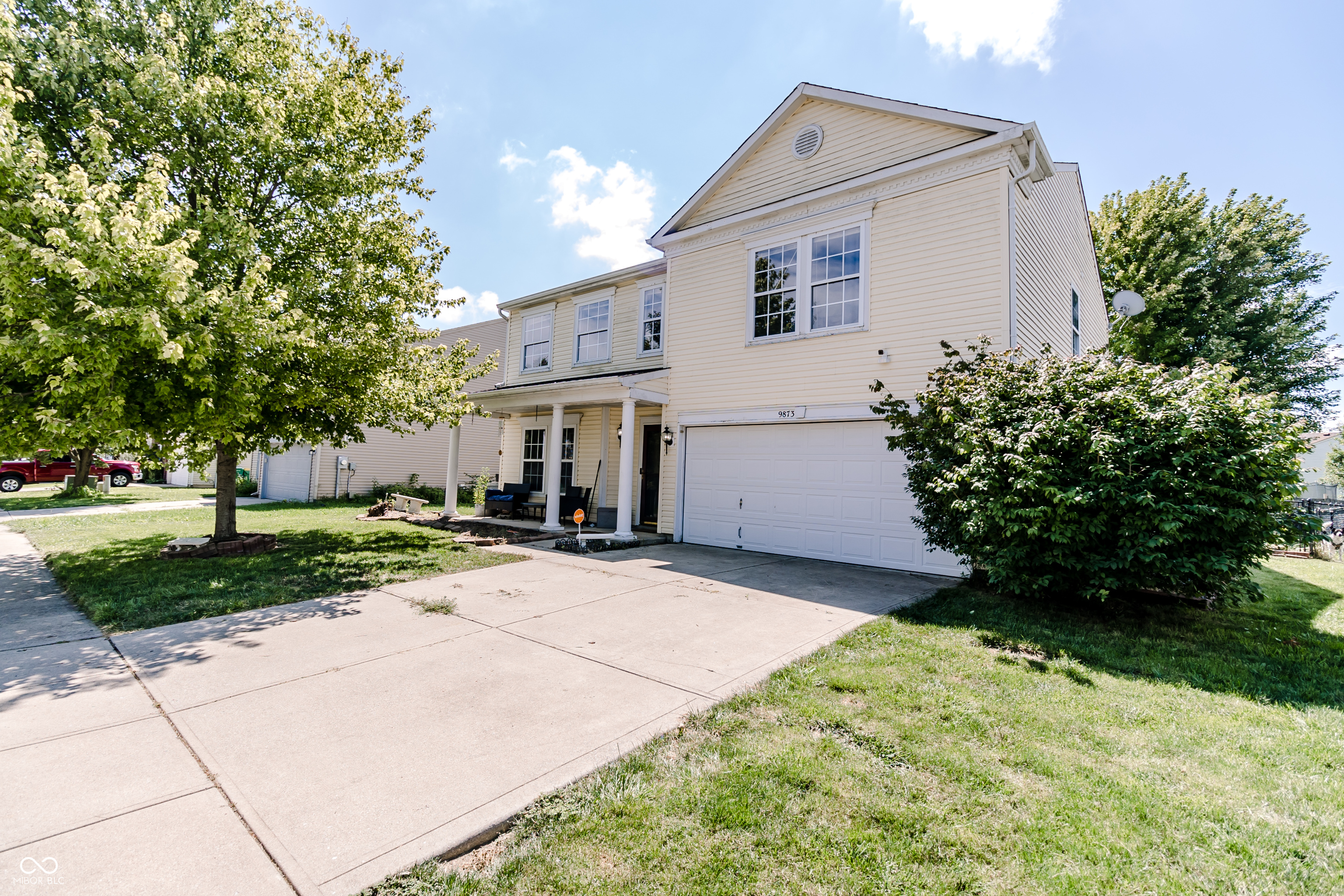 9873 Blue Ridge Way Indianapolis, IN 46234 - Photo 2 of 70