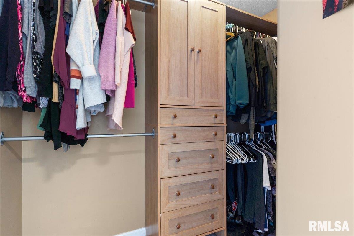 2919 Meadowbrook Road, Unit 13 Springfield, IL 62711 - Photo 25 of 37 Gallery Image 25