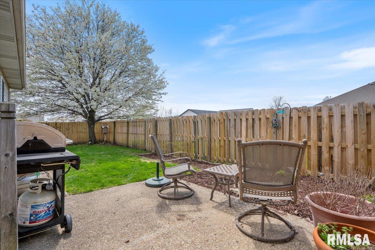 2919 Meadowbrook Road, Unit 13 Springfield, IL 62711 - Photo 34 of 37 Gallery Image 34