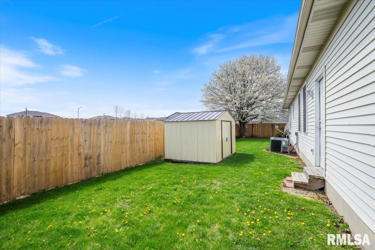 2919 Meadowbrook Road, Unit 13 Springfield, IL 62711 - Photo 37 of 37 Gallery Image 37