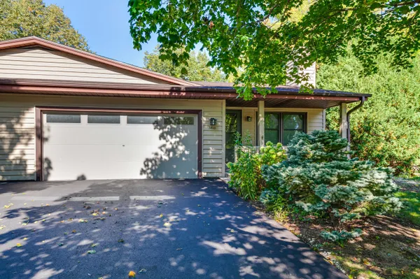 $264,000 | 3810 Wyoming Way, Unit 2, Caledonia, WI 53404