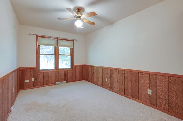 $264,000 | 3810 Wyoming Way, Unit 2, Caledonia, WI 53404