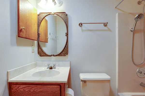 $264,000 | 3810 Wyoming Way, Unit 2, Caledonia, WI 53404