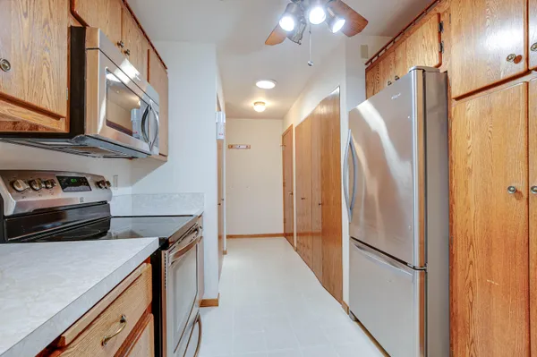 $264,000 | 3810 Wyoming Way, Unit 2, Caledonia, WI 53404