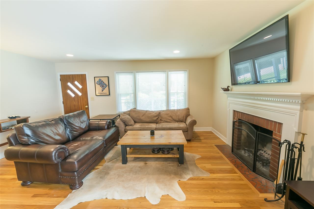 1920 Fairfield Drive Raleigh, NC 27608 - Photo 4 of 24 Photo 4