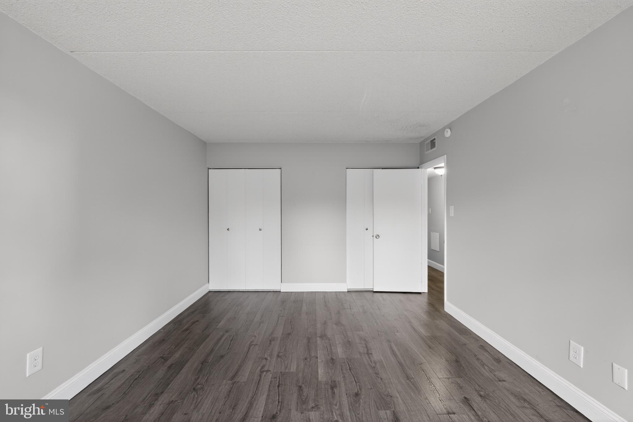 364 Saybrook Lane Wallingford, PA 19086 - Photo 12 of 14 Spacious, modern room with sleek finishes.