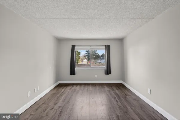 wooden floor in a empty room